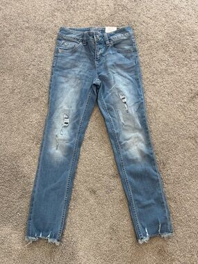 NWT Justice Girls Distressed Denim Mid Rise Blue Jeans  Size 10 Super Skinny